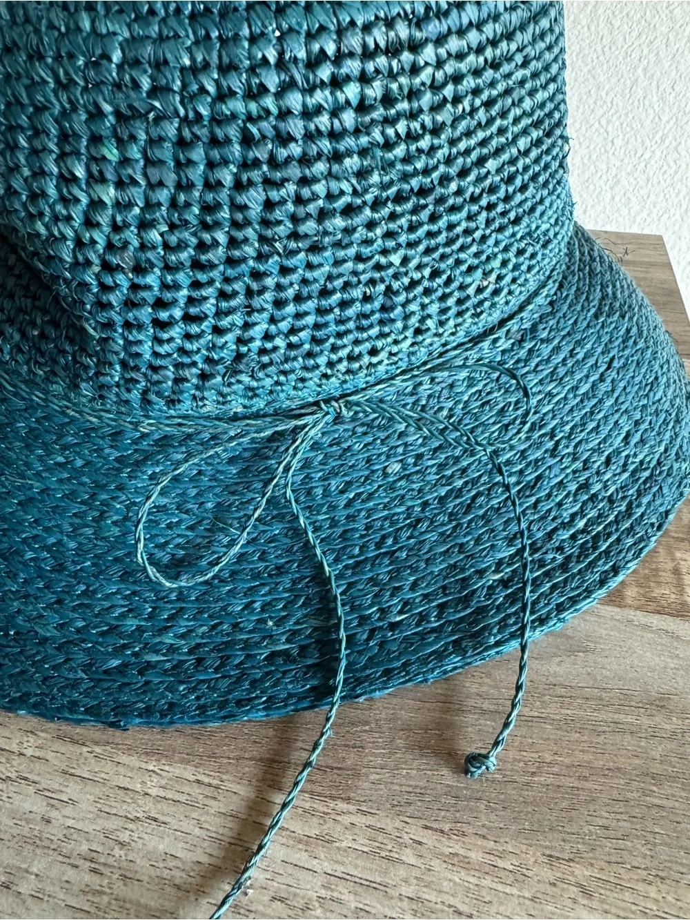 Coolibar Woven Straw Sun Hat size small ( feel like a small medium) adjustable*